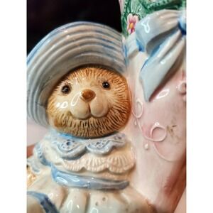 Fitz and Floyd 1993 Ceramic Bear Figurine‎ Holding Floral Vase Collectible Decor